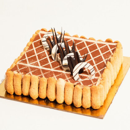 Tiramisu Cake